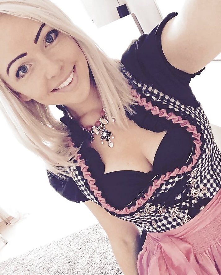 Sexy Dirndl Girls 121 9