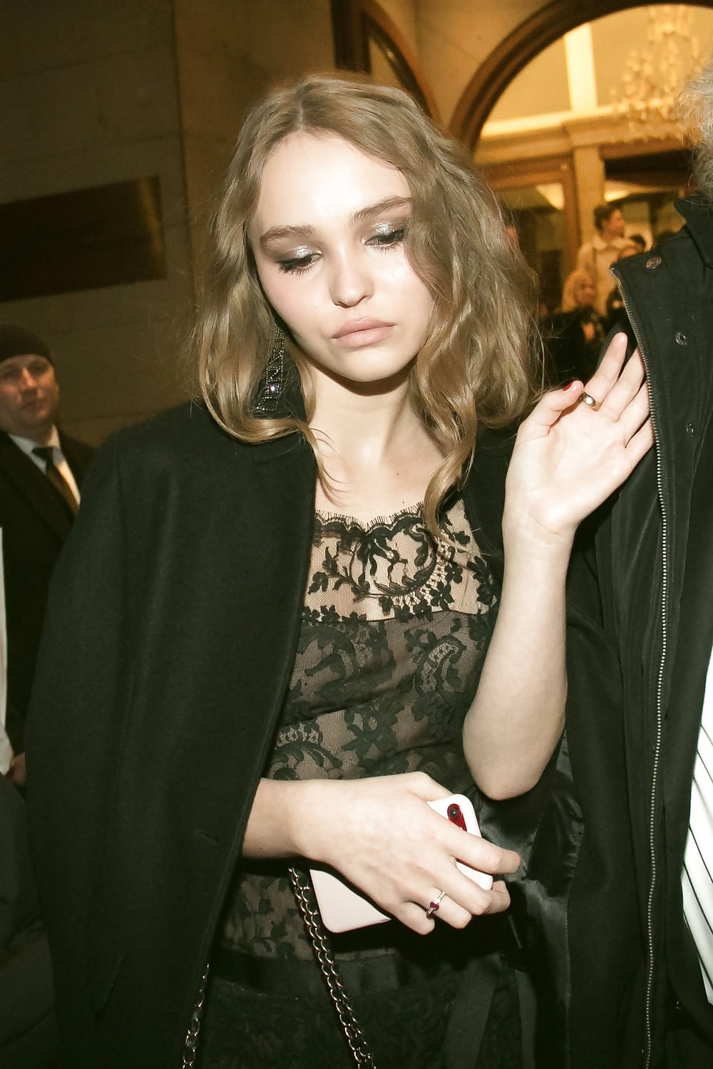 Lily-Rose Depp seethrough top dec 2017 4