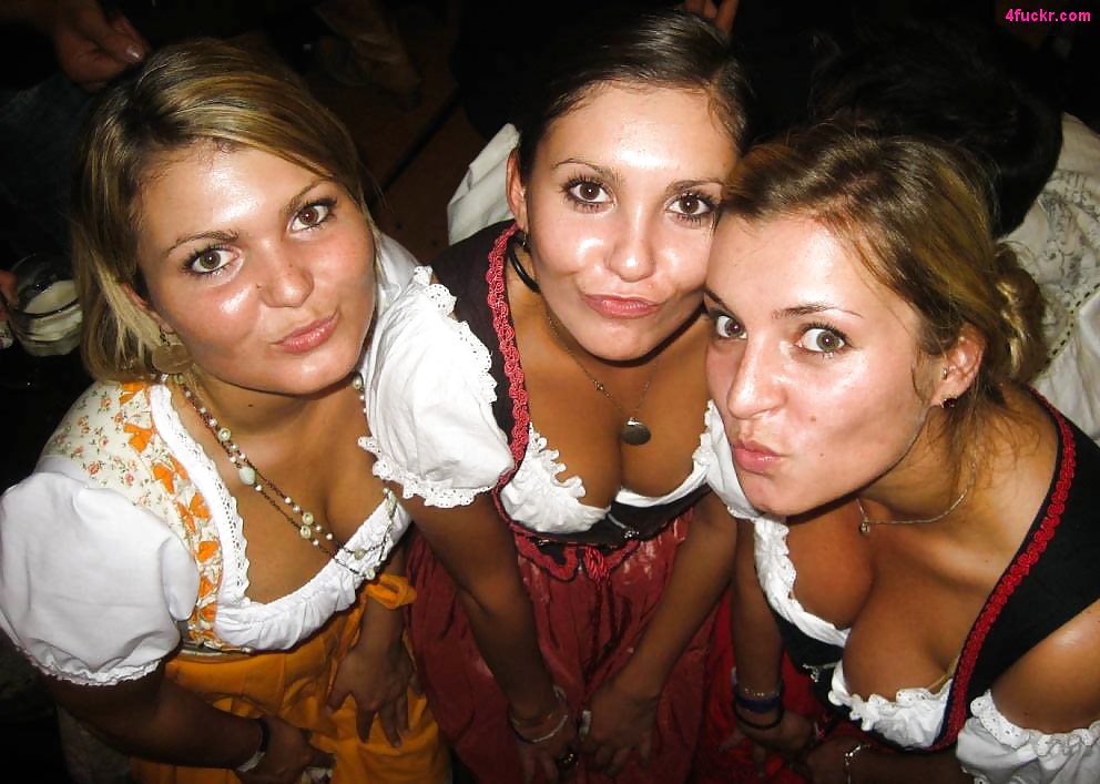 Sexy Dirndl Girls 112 17