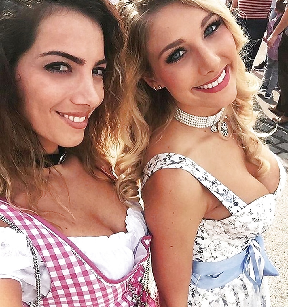 Sexy Dirndl Girls 125 5