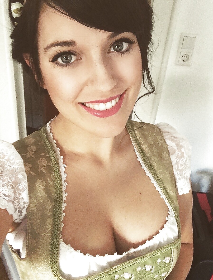 Sexy Dirndl Girls 120 12