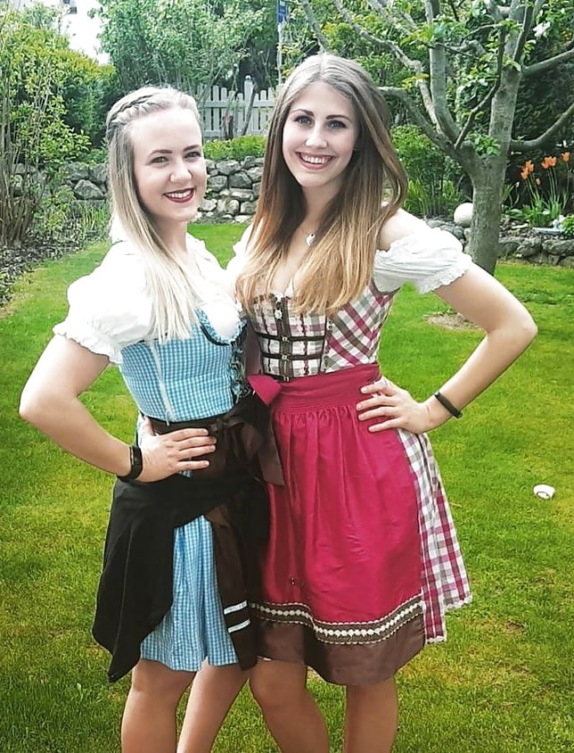 Sexy Dirndl Girls 128 11