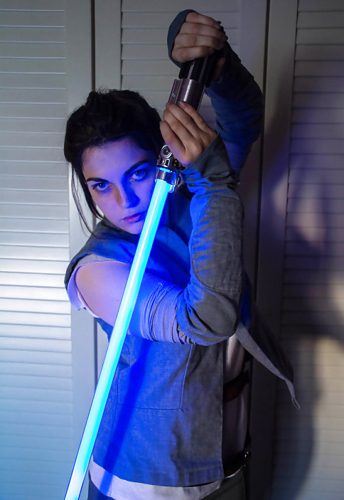 Star Wars Cosplaying Jedi  15