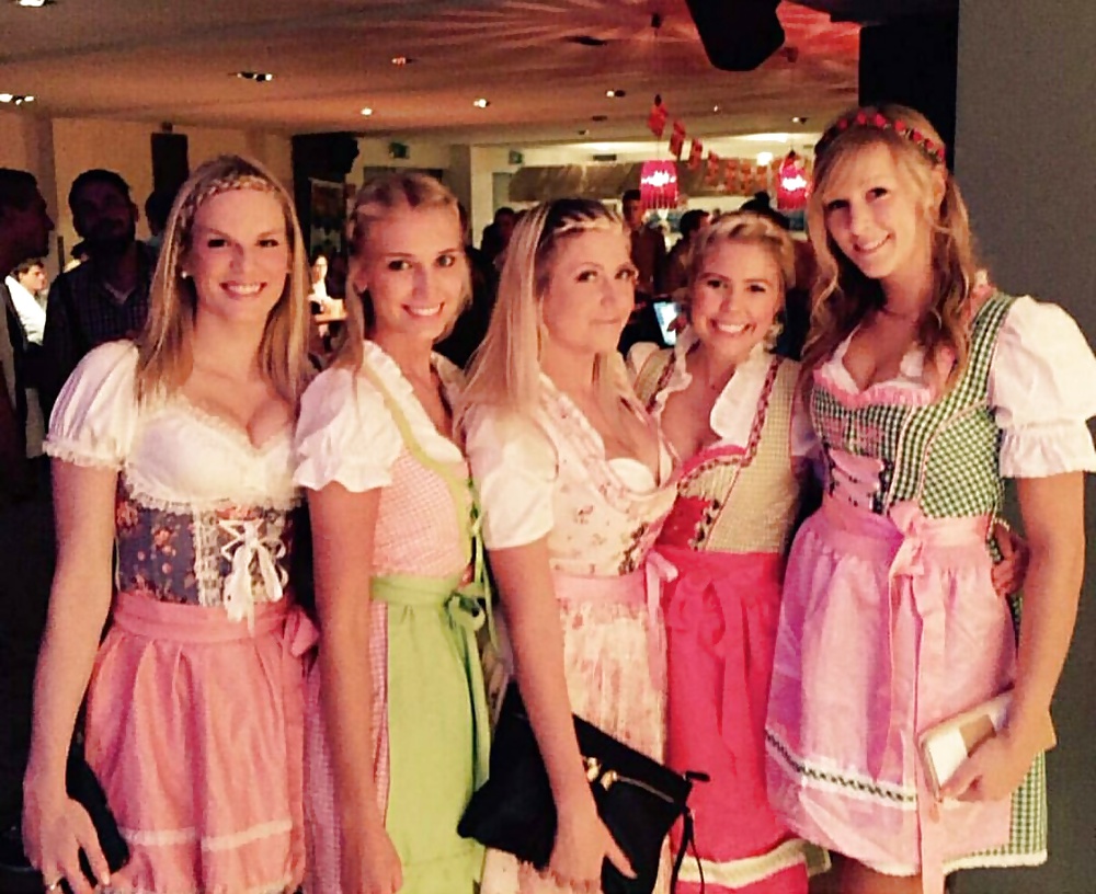 Sexy Dirndl Girls 103 18