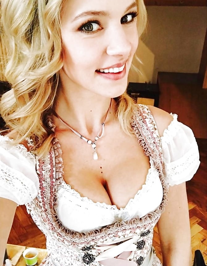 Sexy Dirndl Girls 148 1