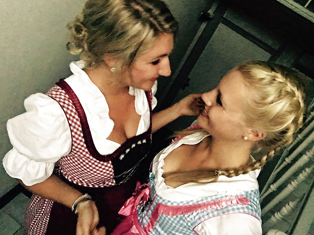 Sexy Dirndl Girls 121 4