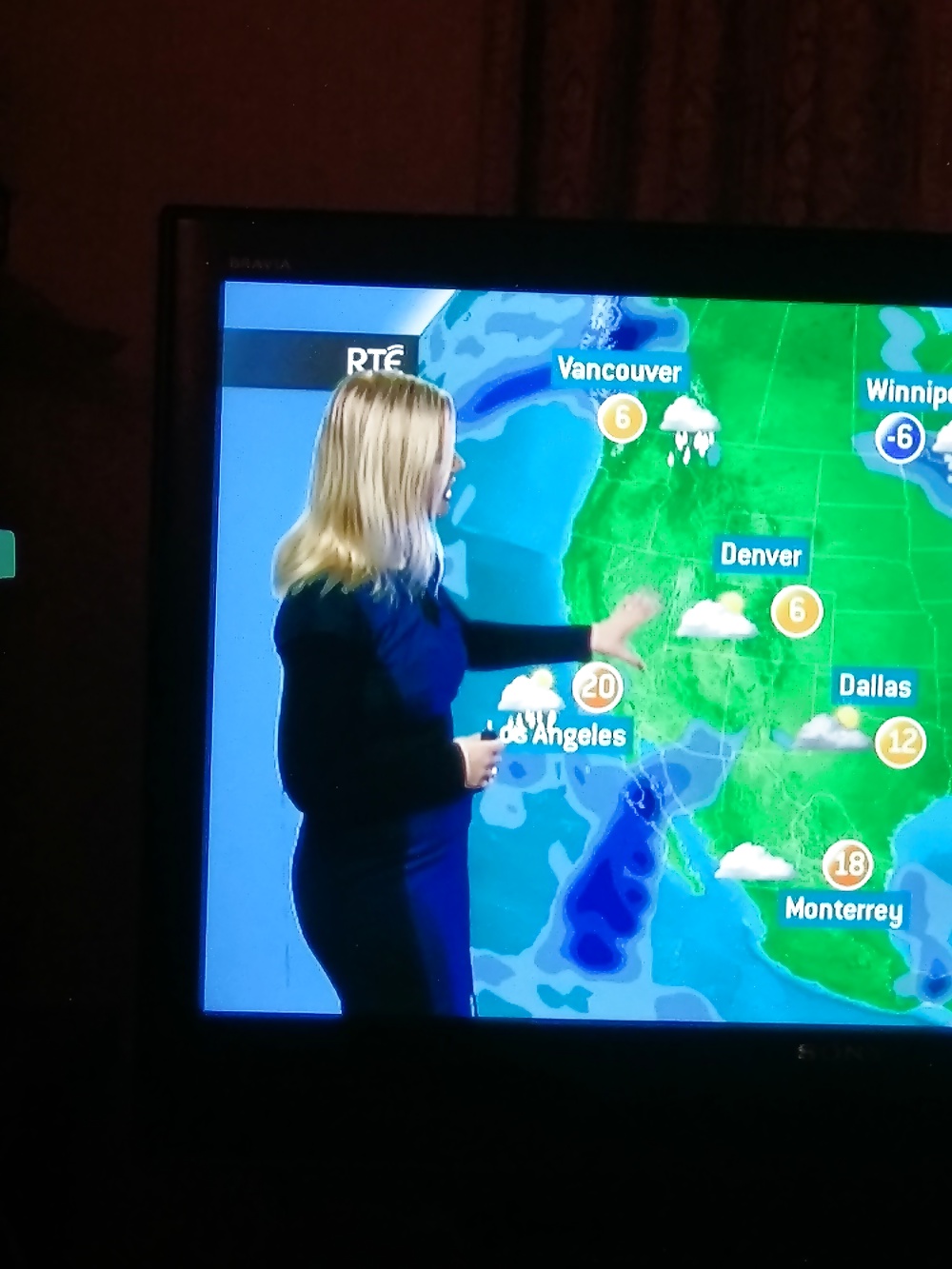 Irish Weather Girl  14