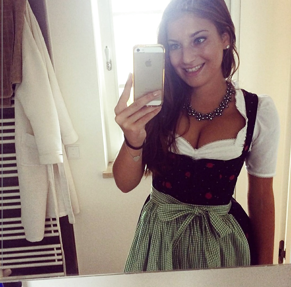 Hot Girls in Dirndl 77 10