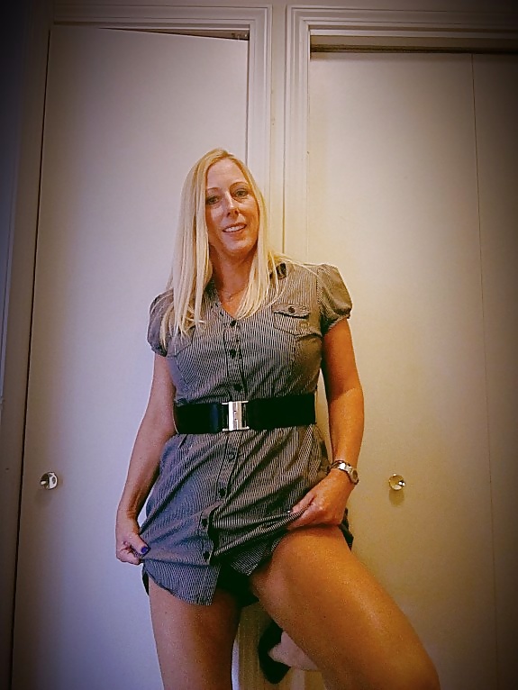 Sexy Milf 21