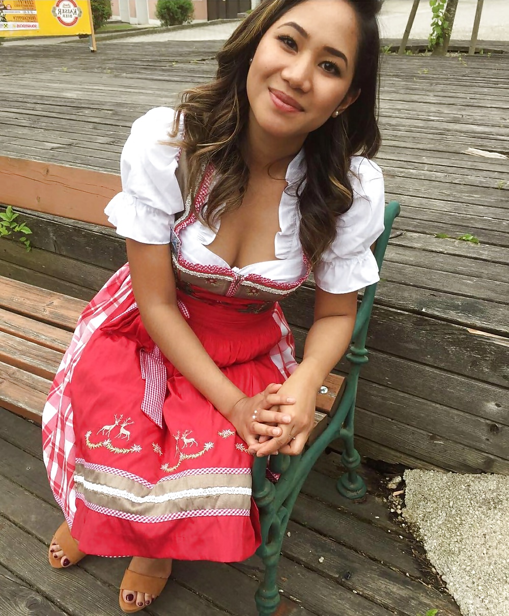 Hot Girls in Dirndl 74 8