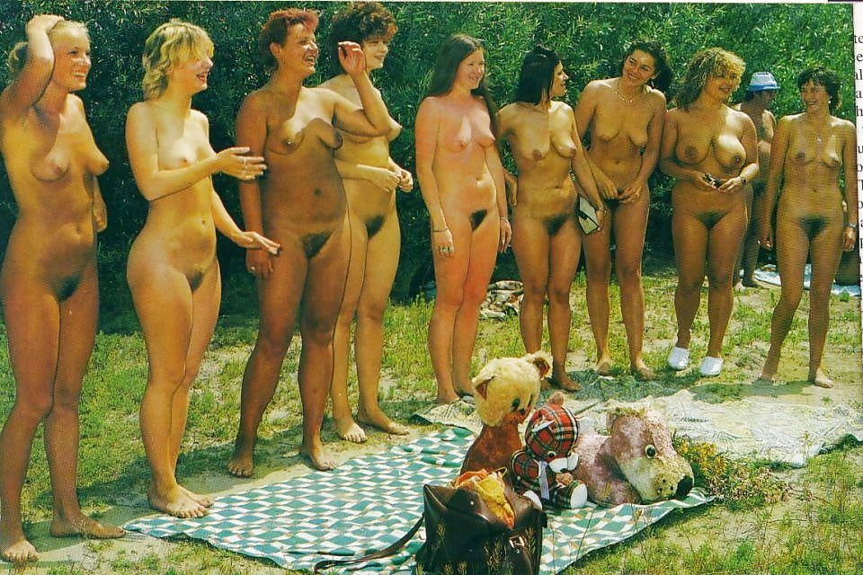 Naked Vintage Girls 5 8
