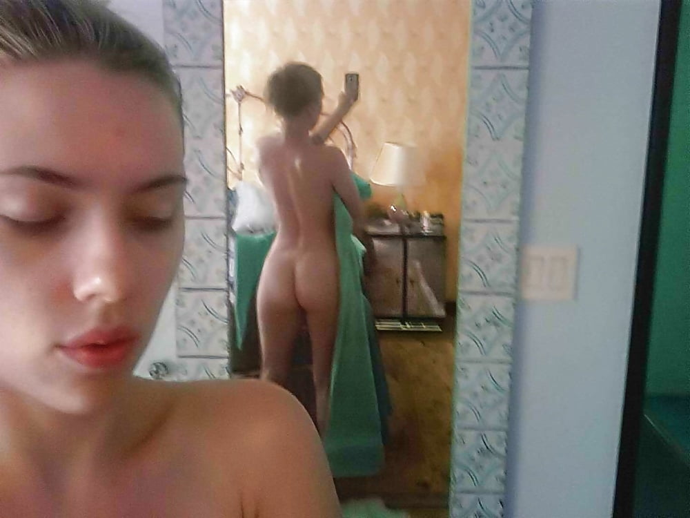 Scarlett Johansson Nude - Mojitog 1