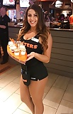 Hooters make you Happy  19