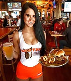 Hooters make you Happy  10