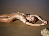 Dirty-blonde, SEXY beach goddess 23