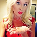 Tomi Lahren: Sexy Reporter - Mojitog  20