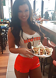 Hooters make you Happy  2